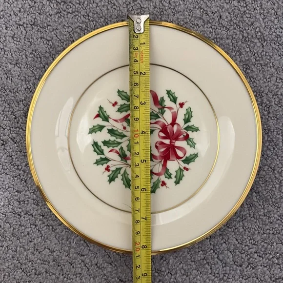 Lenox Holiday Eternal 8 inch plates desert salad - Picture 4 of 4
